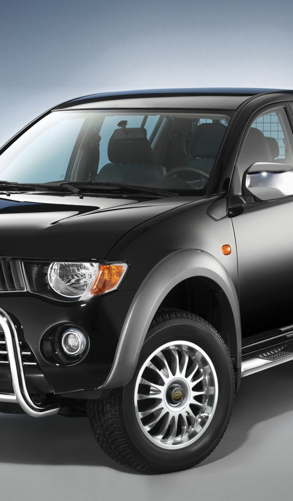 Новая машина Mitsubishi L200