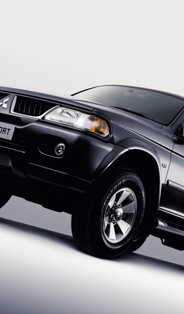 Новая машина Mitsubishi Pajero Sport