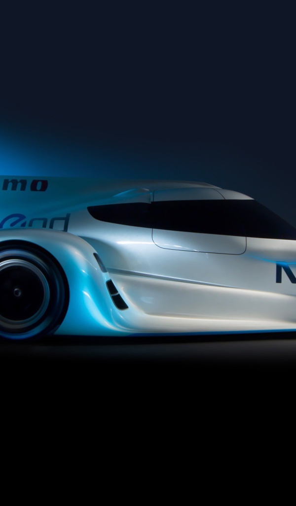 Автомобиль с молниями