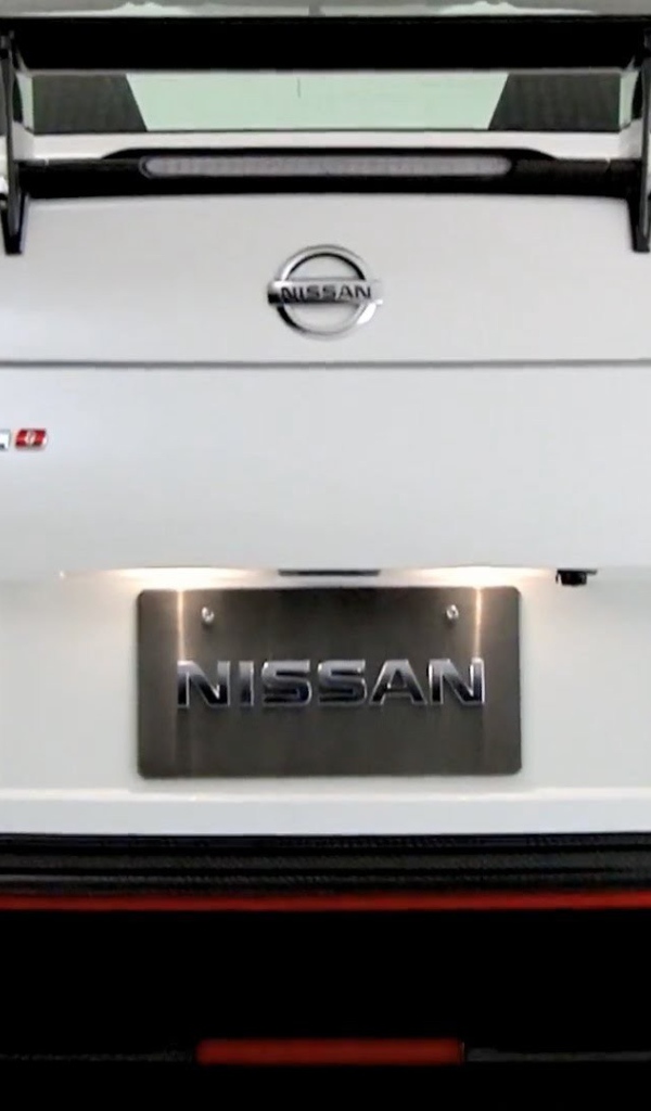 Дизайн автомобиля Nissan GT-R Nismo 2014