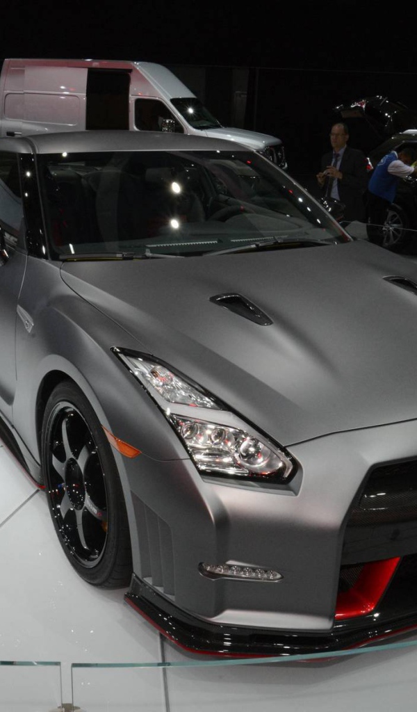 Новый автомобиль Nissan GT-R Nismo 2014