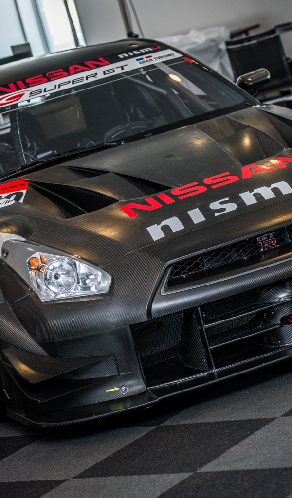 Новая машина Nissan GT-R Nismo 2014
