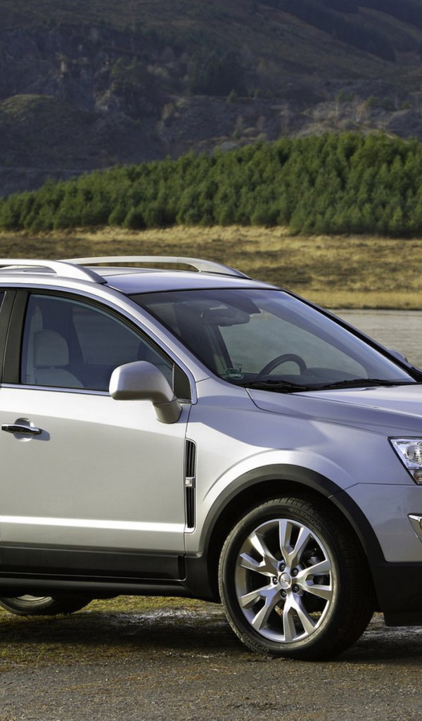 Надежная машина Opel Antara