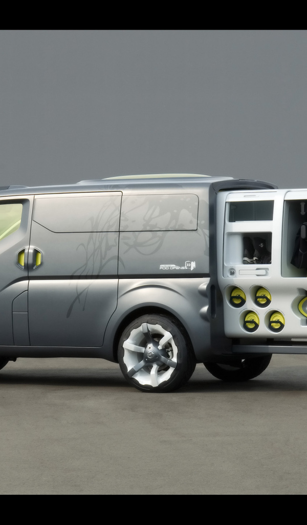 Тест драйв автомобиля Nissan NV200