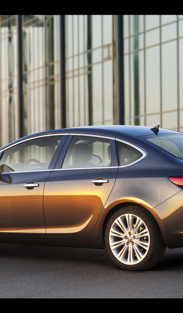 Красивый автомобиль Opel Astra