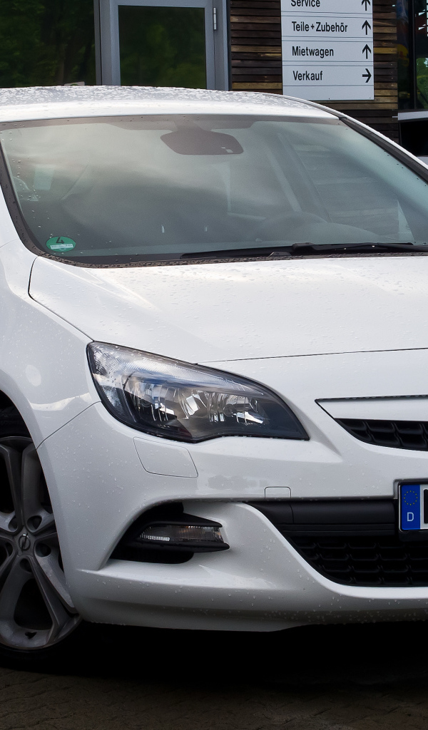 Новый автомобиль Opel Astra