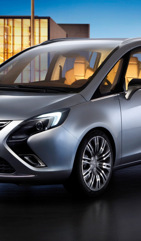 Фото автомобиля Opel Zafira
