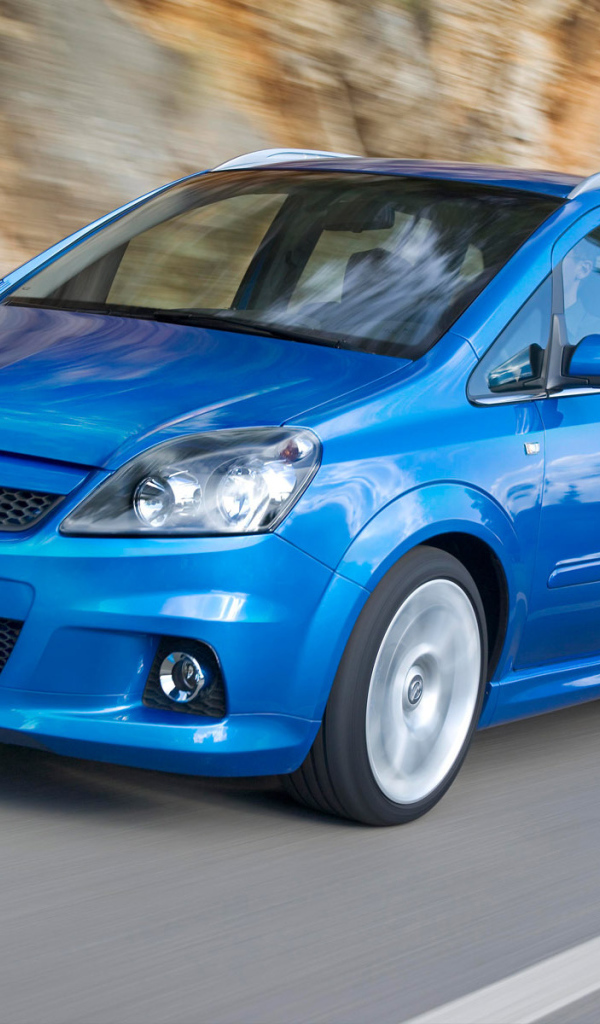 Надежная машина Opel Zafira