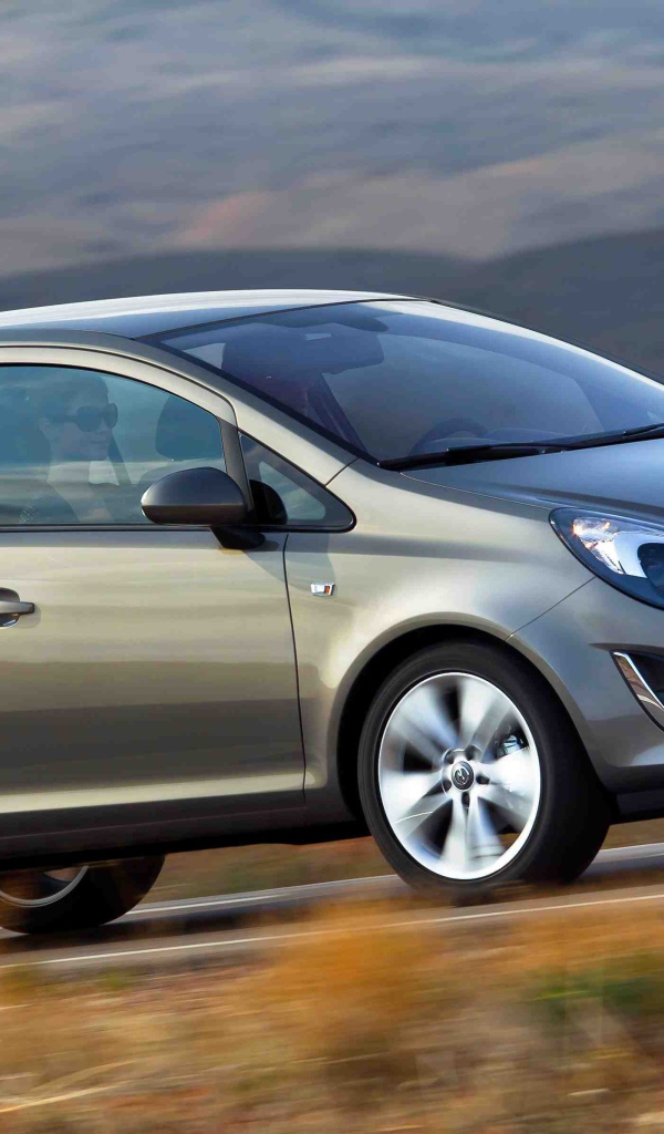 Надежная машина Opel Corsa