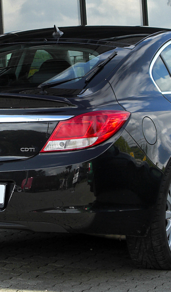 Надежная машина Opel Insignia