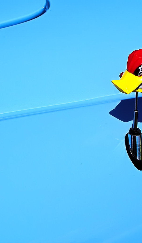 Антенна на автомобиле