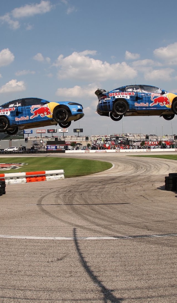 Прыжок на автомобиле