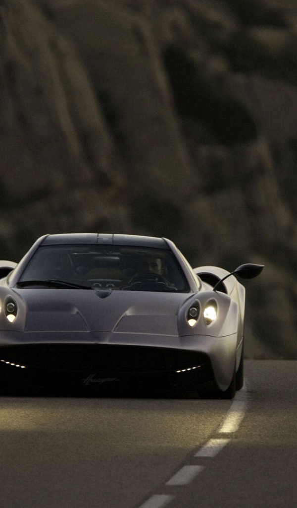 Фото автомобиля Pagani Huayra