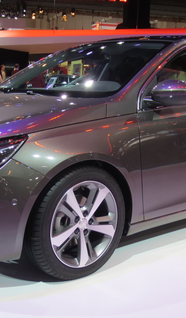 Блистательный Peugeot 308