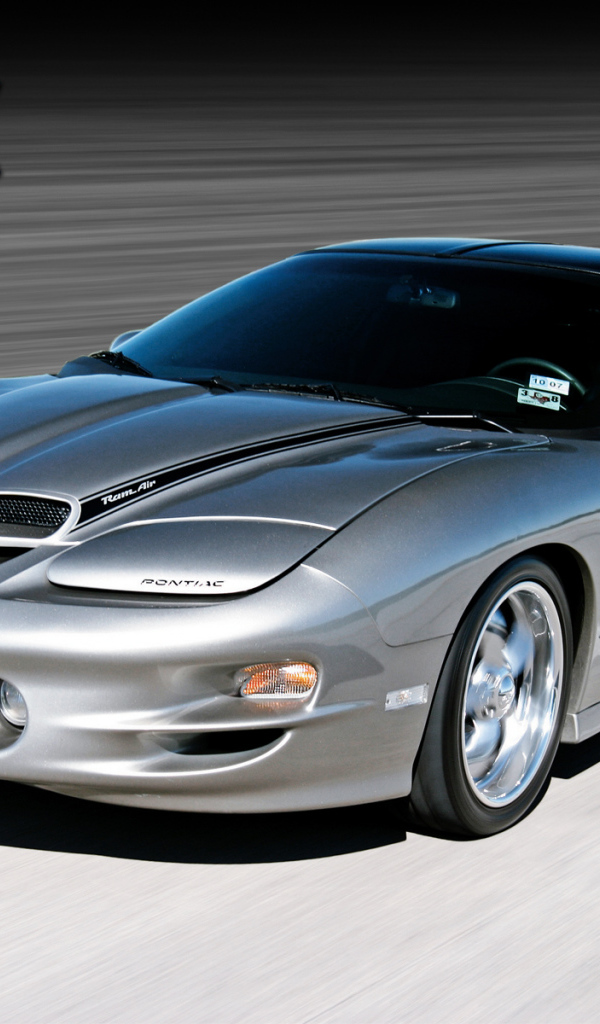 Новый автомобиль Pontiac Firebird