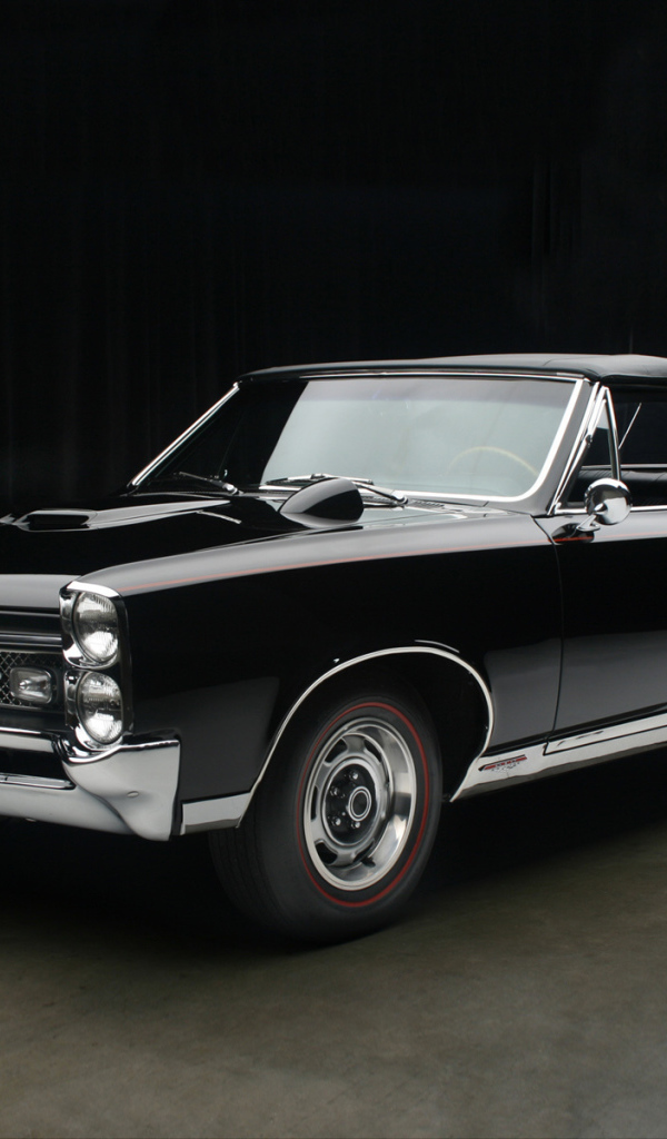 Новая машина Pontiac GTO