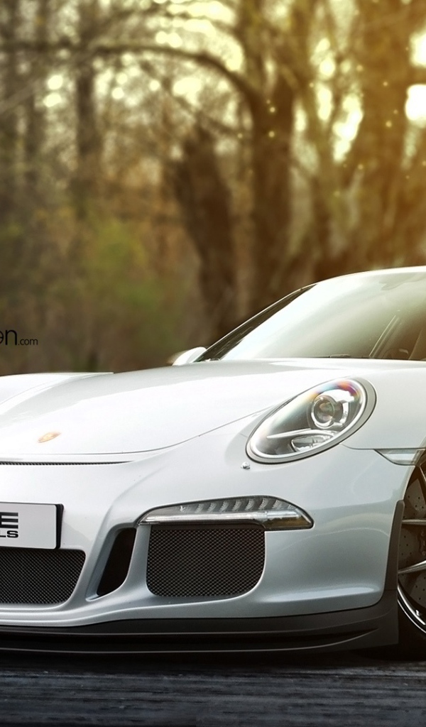 Белый Porsche 911 gt3