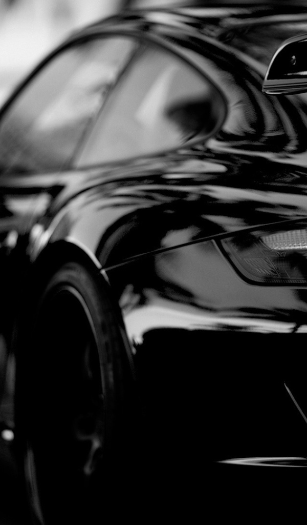 Porsche в черном