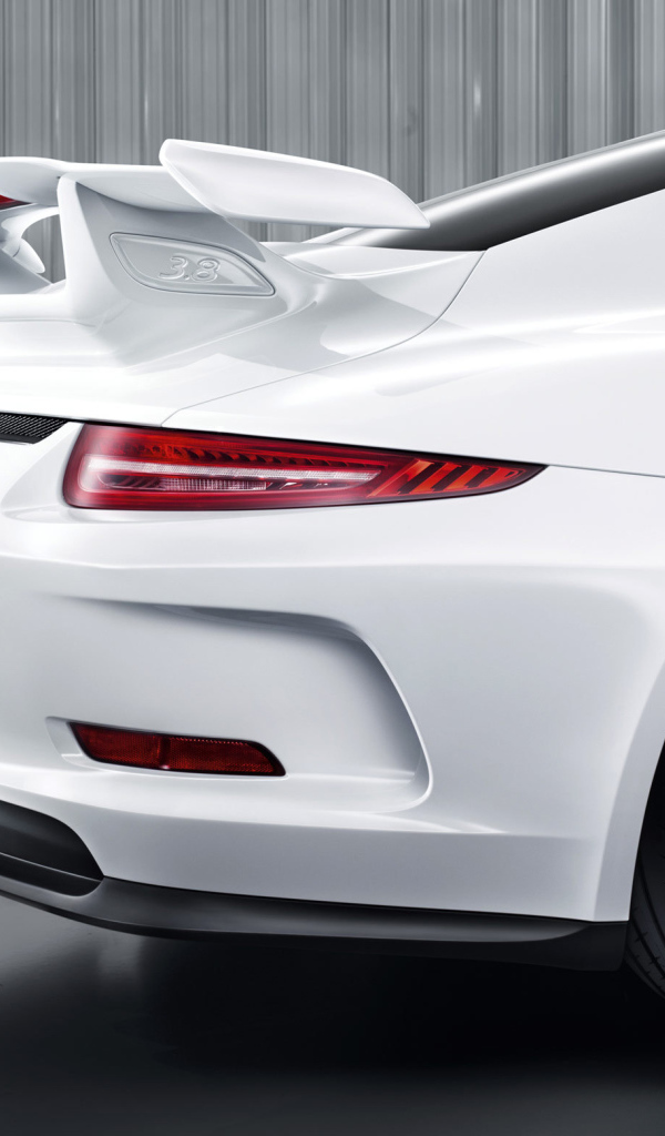 Надежный автомобиль Porsche 911 Turbo 2014