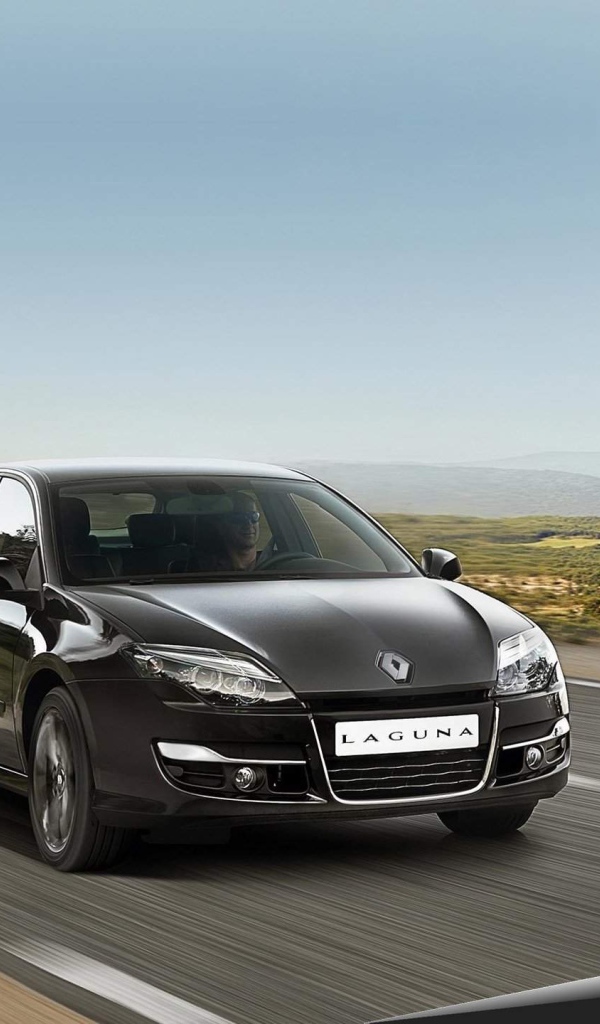 Автомобиль марки Renault модели Laguna