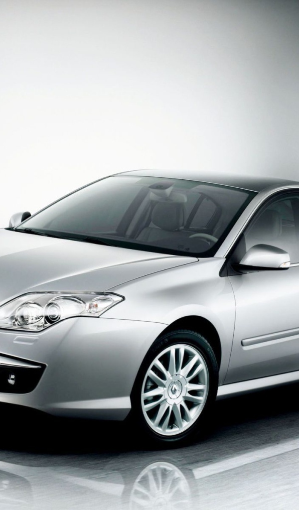 Фото автомобиля Renault Laguna