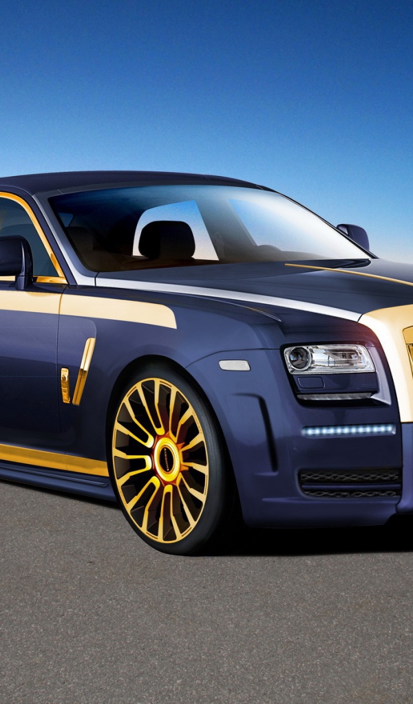 Новая машина Rolls Royce Ghost