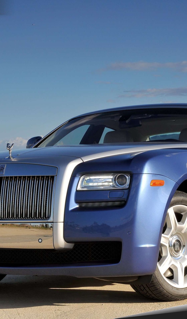  Автомобиль марки Rolls Royce модели Ghost