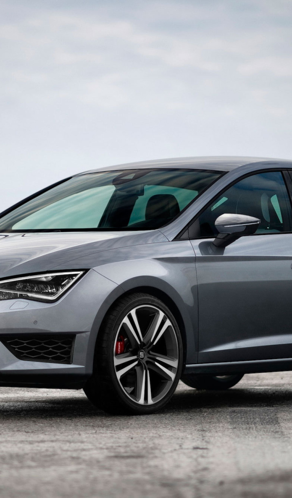 Новый автомобиль Seat Leon Cupra 2014