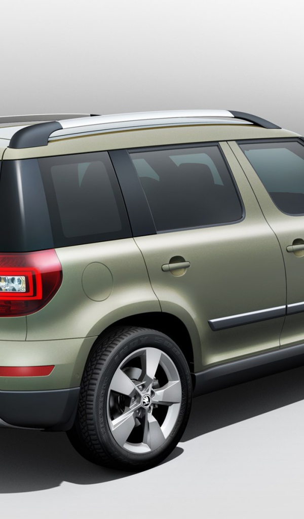 Красивый автомобиль Skoda Yeti 2014