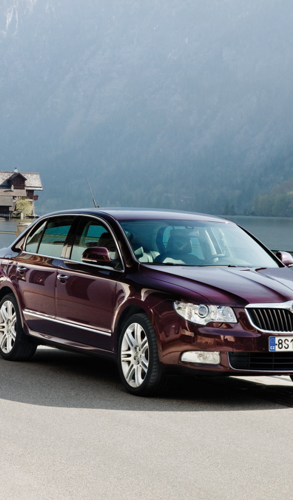 Новая машина Skoda SuperB