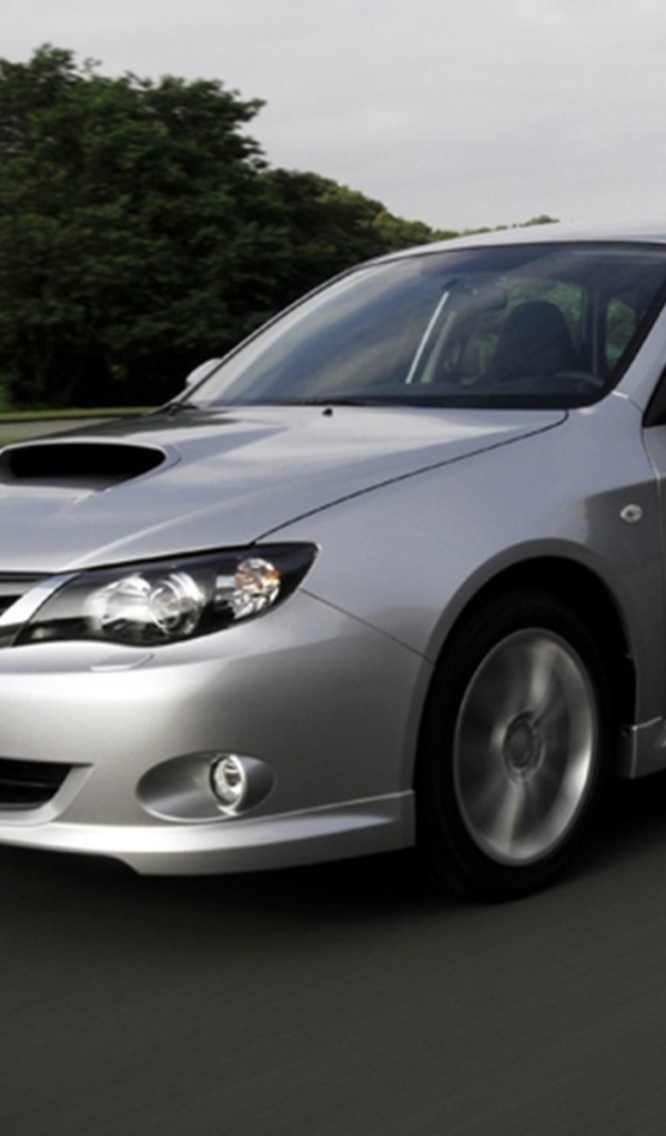 Красивый автомобиль Subaru Boxer в Москве