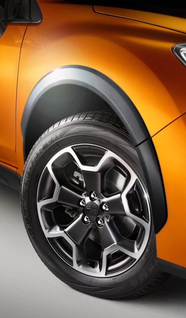 Красивый автомобиль Subaru XV в Москве