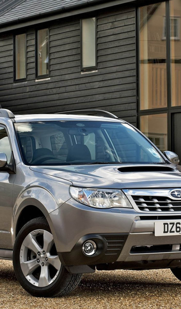 Надежная машина Subaru Forester 2013