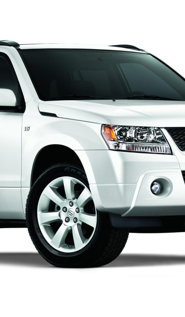  Красивый автомобиль Suzuki Grand Vitara 2014