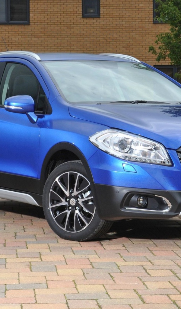 Новая машина Suzuki S-Cross 2014