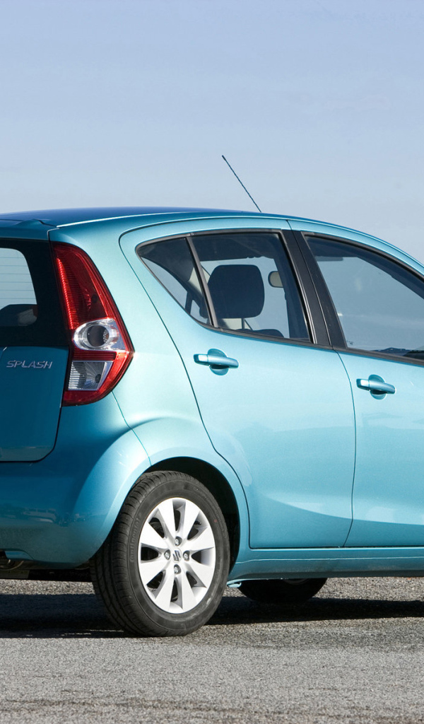 Надежный автомобиль Suzuki Splash