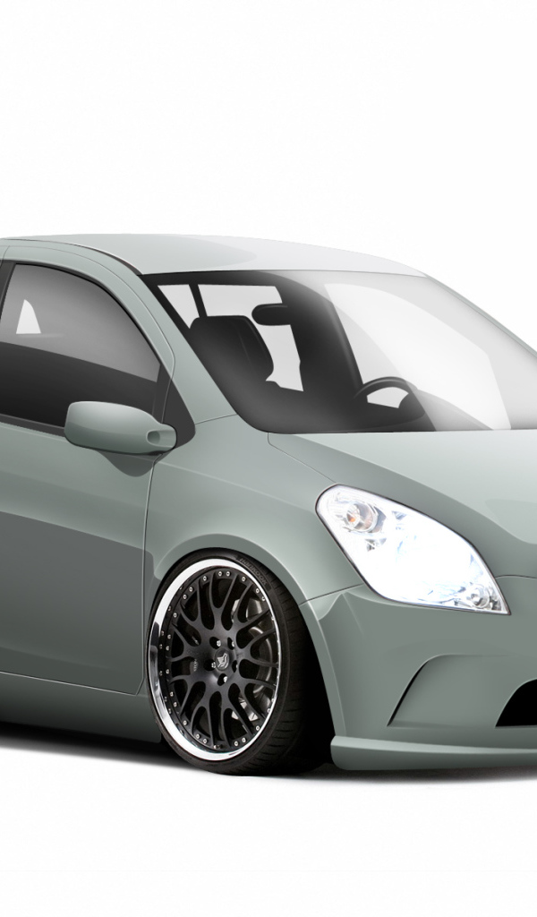 Новая машина Suzuki Splash