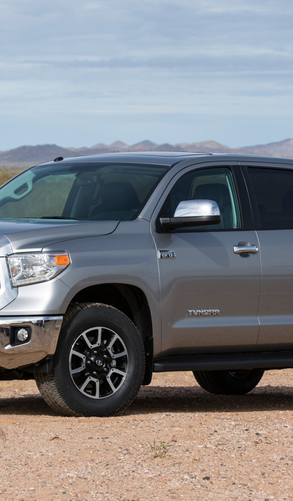 Надежная машина Toyota Tundra 2014