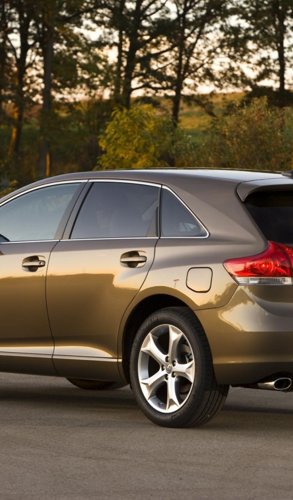 Тест драйв автомобиля Toyota Venza