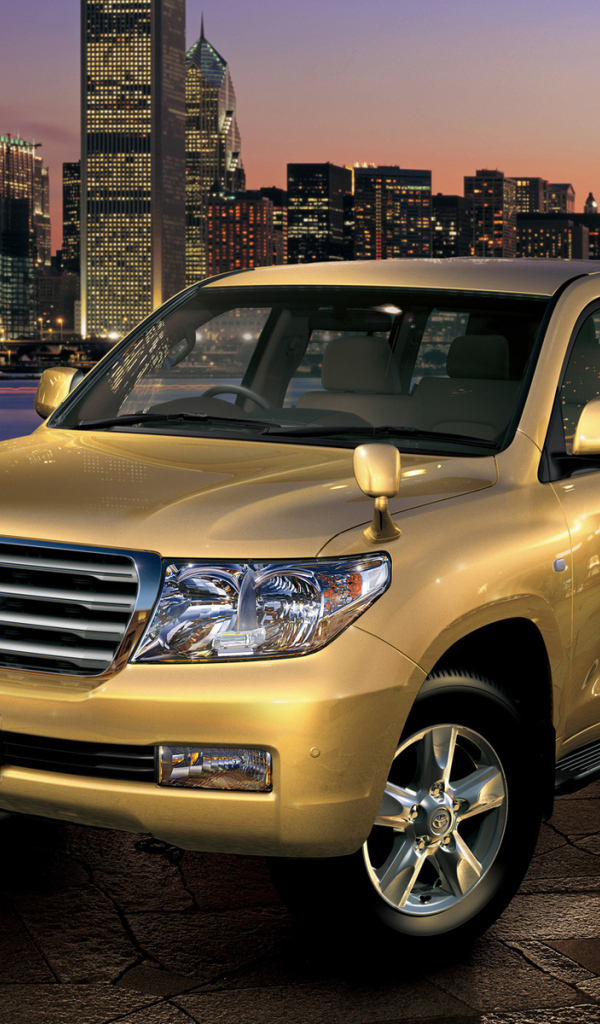 Надежная машина Toyota Land Cruiser 200