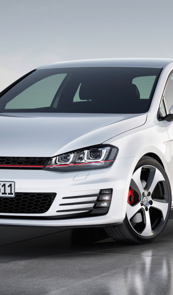 Надежная машина Golf GTI 2014 года