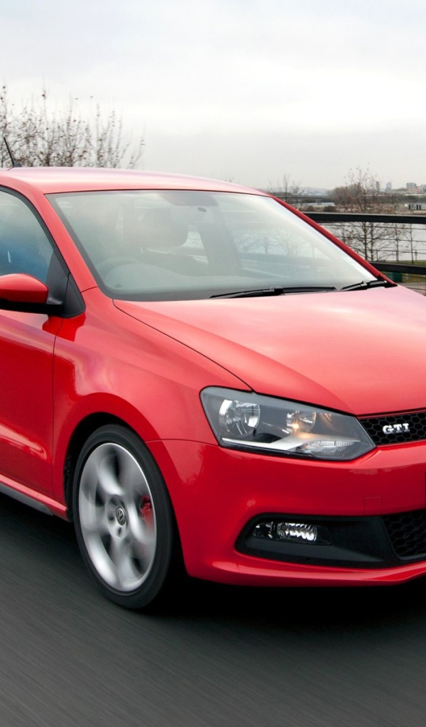 Надежная машина Volkswagen  Polo (Поло) 2014