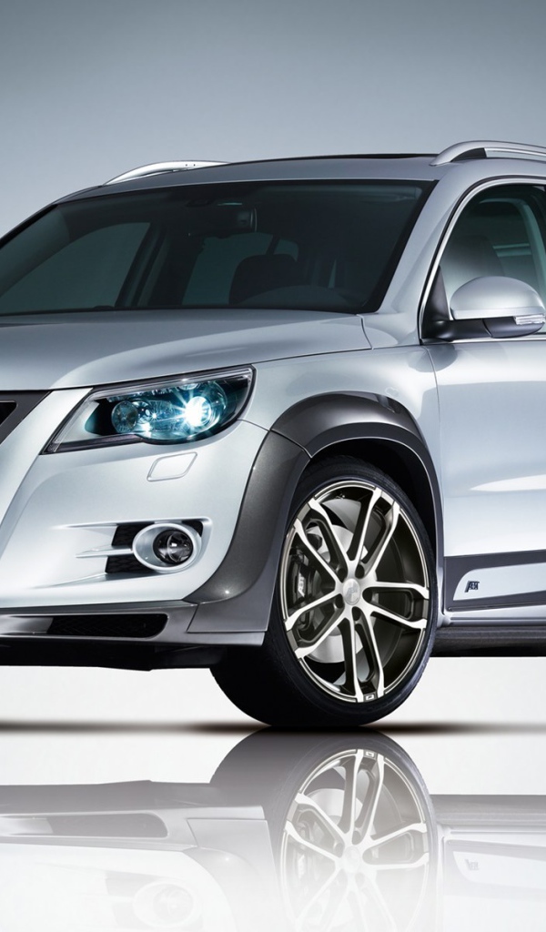 Надежный автомобиль Volkswagen Tiguan