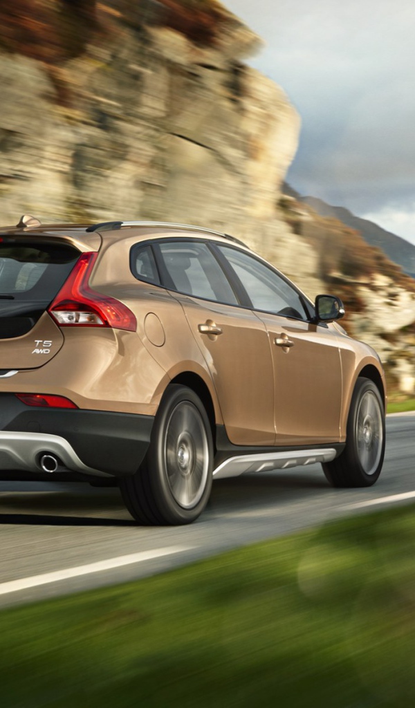  Дизайн автомобиля Volvo v40 Cross country