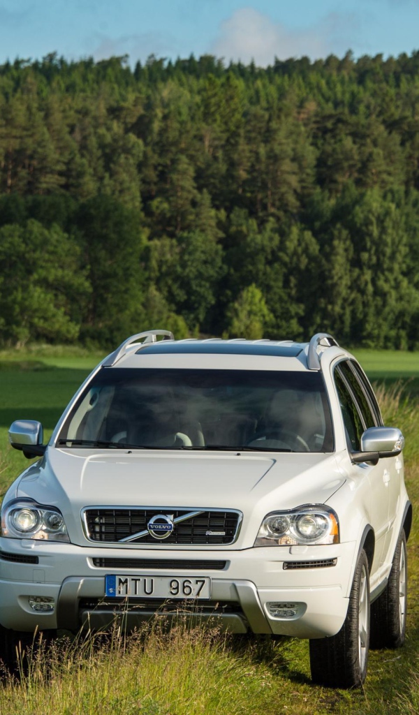 Надежный автомобиль Volvo  xc90 2014