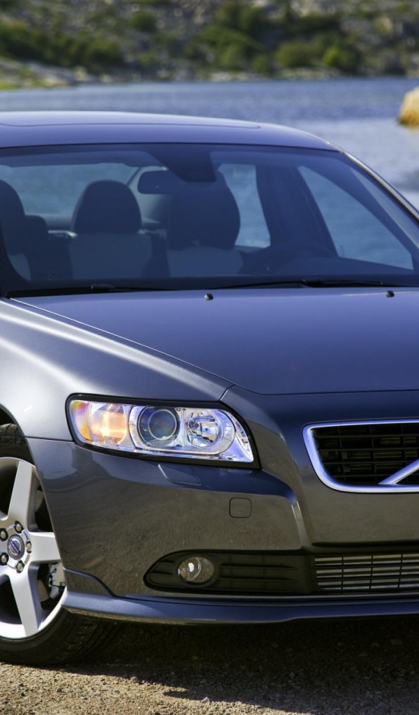 Тест драйв автомобиля Volvo s40