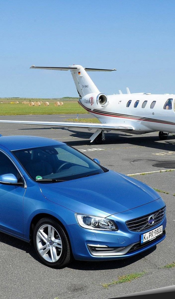 Надежная машина Volvo s60