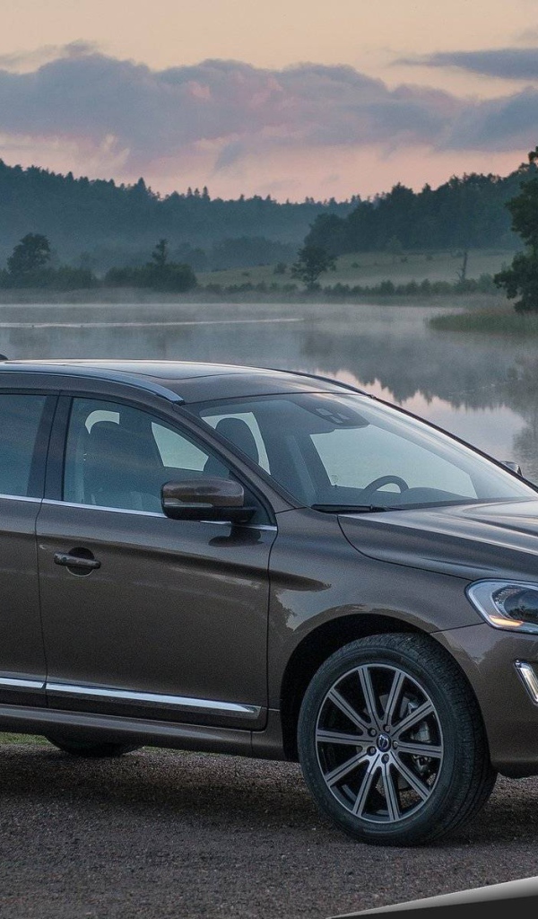 Автомобиль марки Volvo модели xc60