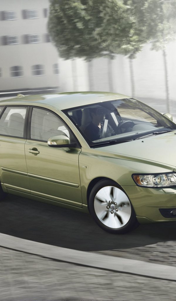 Новая машина Volvo v50