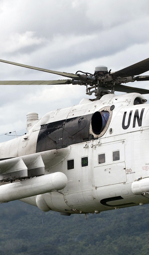 Российский вертолет МИ-21